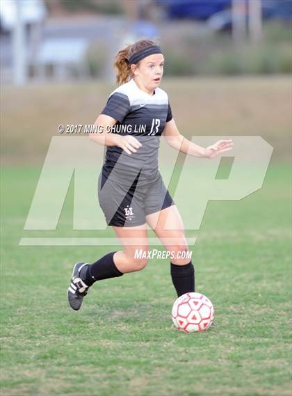 Thumbnail 1 in Cathedral Catholic vs. Hamilton (Mater Dei Premier Invitational) photogallery.