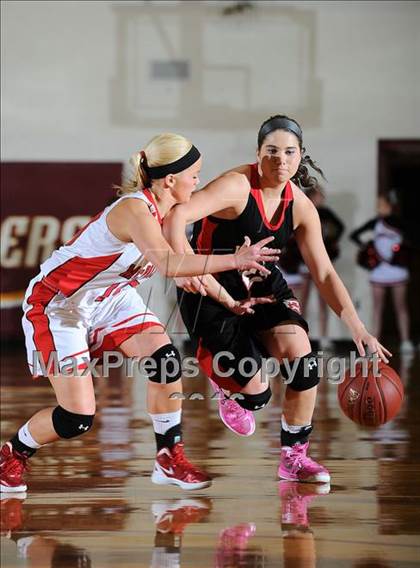 Thumbnail 1 in Hesston vs. McPherson (KSHSAA 4A Substate Finals) photogallery.