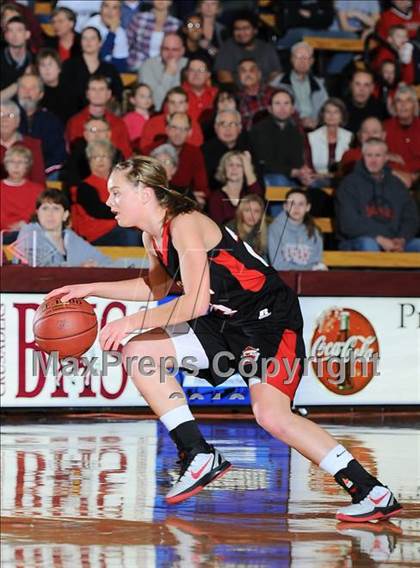 Thumbnail 2 in Hesston vs. McPherson (KSHSAA 4A Substate Finals) photogallery.