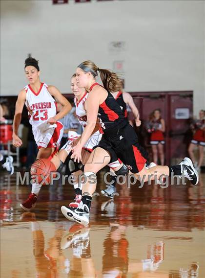 Thumbnail 3 in Hesston vs. McPherson (KSHSAA 4A Substate Finals) photogallery.