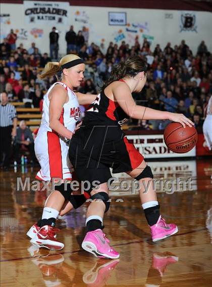 Thumbnail 3 in Hesston vs. McPherson (KSHSAA 4A Substate Finals) photogallery.
