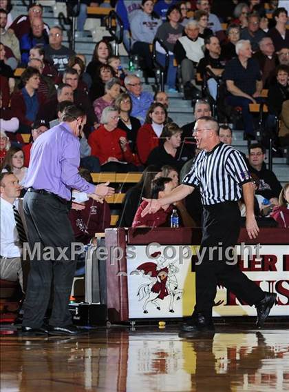 Thumbnail 3 in Hesston vs. McPherson (KSHSAA 4A Substate Finals) photogallery.