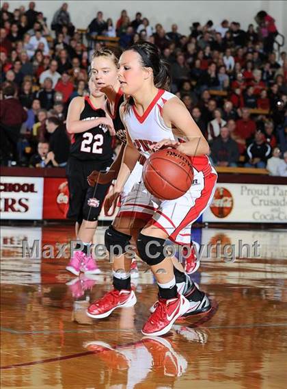 Thumbnail 2 in Hesston vs. McPherson (KSHSAA 4A Substate Finals) photogallery.