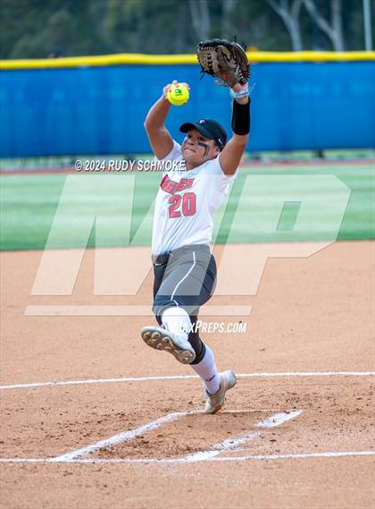 Thumbnail 1 in Santa Fe Christian vs. Coastal Academy (CIF SDS Division 4 Championship) photogallery.