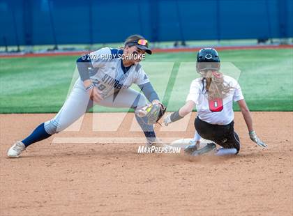 Thumbnail 3 in Santa Fe Christian vs. Coastal Academy (CIF SDS Division 4 Championship) photogallery.