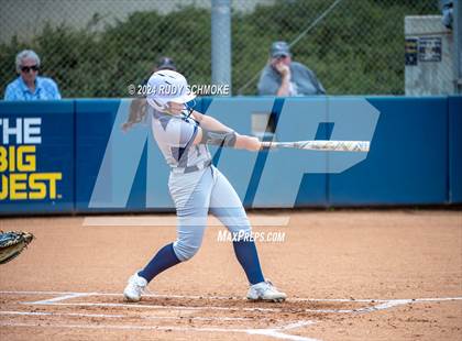 Thumbnail 2 in Santa Fe Christian vs. Coastal Academy (CIF SDS Division 4 Championship) photogallery.