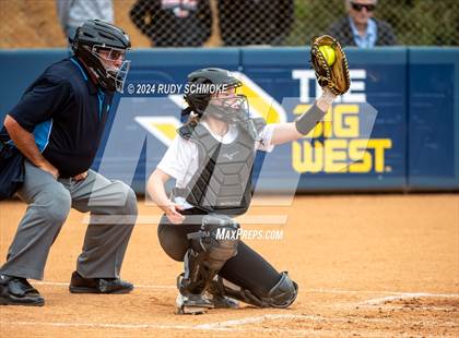 Thumbnail 3 in Santa Fe Christian vs. Coastal Academy (CIF SDS Division 4 Championship) photogallery.
