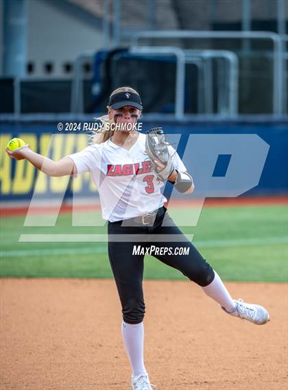 Thumbnail 2 in Santa Fe Christian vs. Coastal Academy (CIF SDS Division 4 Championship) photogallery.