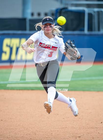 Thumbnail 2 in Santa Fe Christian vs. Coastal Academy (CIF SDS Division 4 Championship) photogallery.