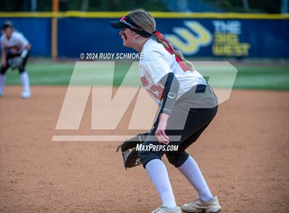 Thumbnail 3 in Santa Fe Christian vs. Coastal Academy (CIF SDS Division 4 Championship) photogallery.