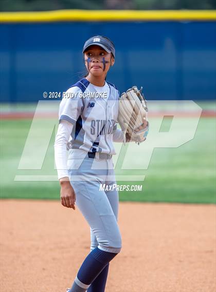 Thumbnail 3 in Santa Fe Christian vs. Coastal Academy (CIF SDS Division 4 Championship) photogallery.