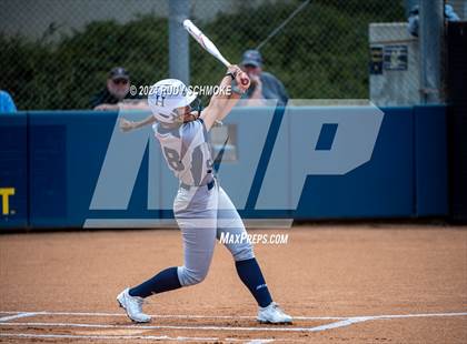 Thumbnail 3 in Santa Fe Christian vs. Coastal Academy (CIF SDS Division 4 Championship) photogallery.
