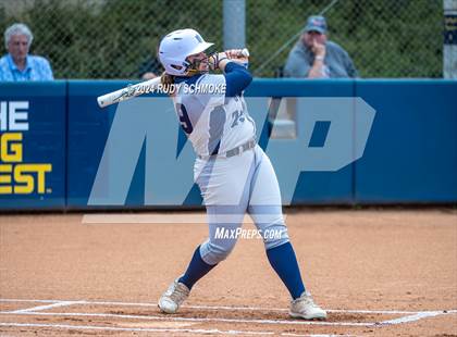 Thumbnail 3 in Santa Fe Christian vs. Coastal Academy (CIF SDS Division 4 Championship) photogallery.
