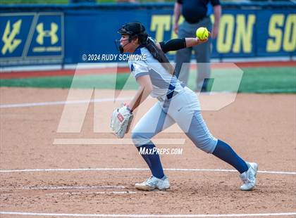 Thumbnail 3 in Santa Fe Christian vs. Coastal Academy (CIF SDS Division 4 Championship) photogallery.