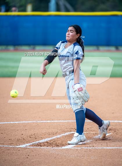 Thumbnail 3 in Santa Fe Christian vs. Coastal Academy (CIF SDS Division 4 Championship) photogallery.