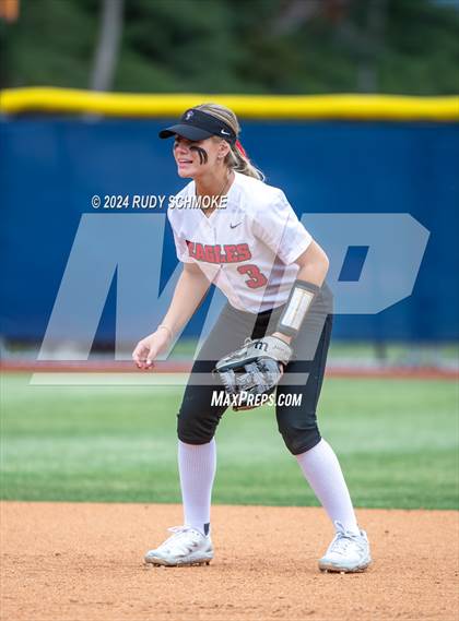 Thumbnail 3 in Santa Fe Christian vs. Coastal Academy (CIF SDS Division 4 Championship) photogallery.