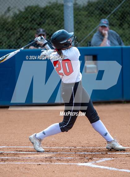 Thumbnail 3 in Santa Fe Christian vs. Coastal Academy (CIF SDS Division 4 Championship) photogallery.