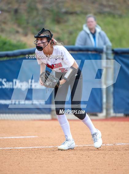 Thumbnail 3 in Santa Fe Christian vs. Coastal Academy (CIF SDS Division 4 Championship) photogallery.