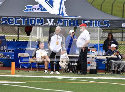 Thumbnail 1 in Somers vs. Jamesville-DeWitt (NYSPHAA Class C State Final) photogallery.