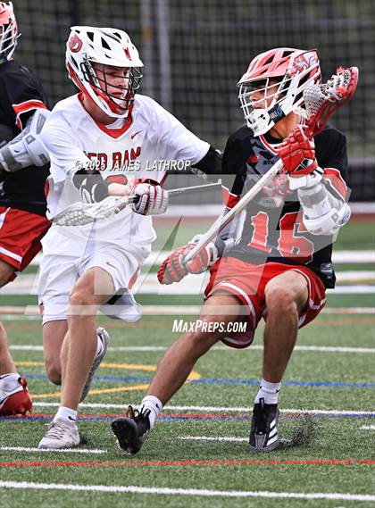 Thumbnail 2 in Somers vs. Jamesville-DeWitt (NYSPHAA Class C State Final) photogallery.