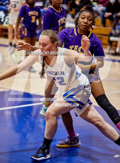 Thumbnail 2 in Oakland Tech @ Lincoln (CIF D3 NorCal Regional Final) photogallery.
