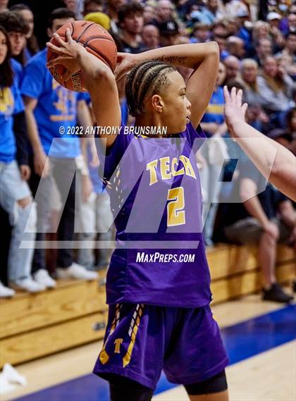 Thumbnail 3 in Oakland Tech @ Lincoln (CIF D3 NorCal Regional Final) photogallery.