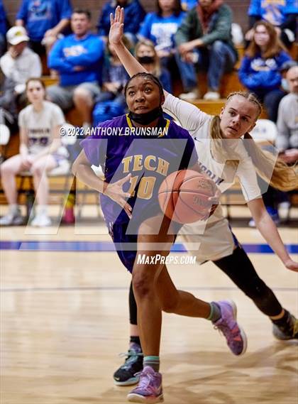 Thumbnail 1 in Oakland Tech @ Lincoln (CIF D3 NorCal Regional Final) photogallery.