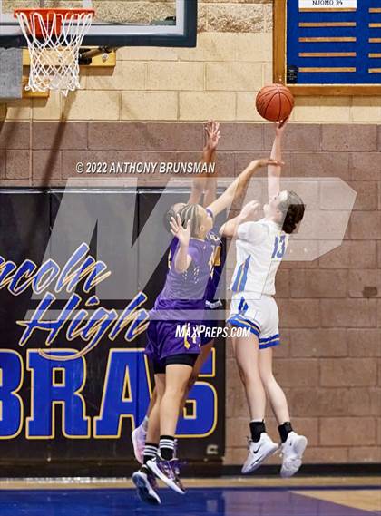Thumbnail 3 in Oakland Tech @ Lincoln (CIF D3 NorCal Regional Final) photogallery.
