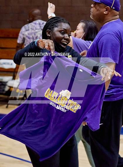 Thumbnail 2 in Oakland Tech @ Lincoln (CIF D3 NorCal Regional Final) photogallery.