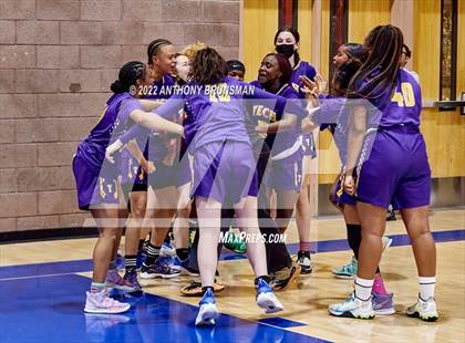 Thumbnail 3 in Oakland Tech @ Lincoln (CIF D3 NorCal Regional Final) photogallery.