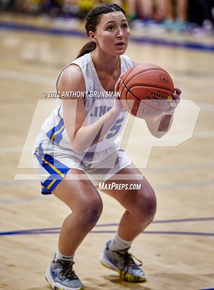 Thumbnail 3 in Oakland Tech @ Lincoln (CIF D3 NorCal Regional Final) photogallery.