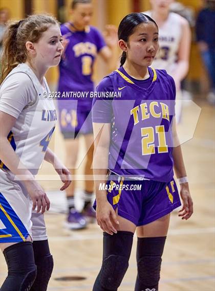 Thumbnail 1 in Oakland Tech @ Lincoln (CIF D3 NorCal Regional Final) photogallery.