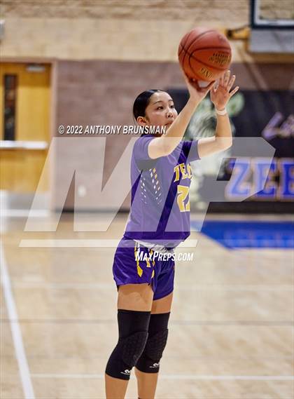 Thumbnail 2 in Oakland Tech @ Lincoln (CIF D3 NorCal Regional Final) photogallery.