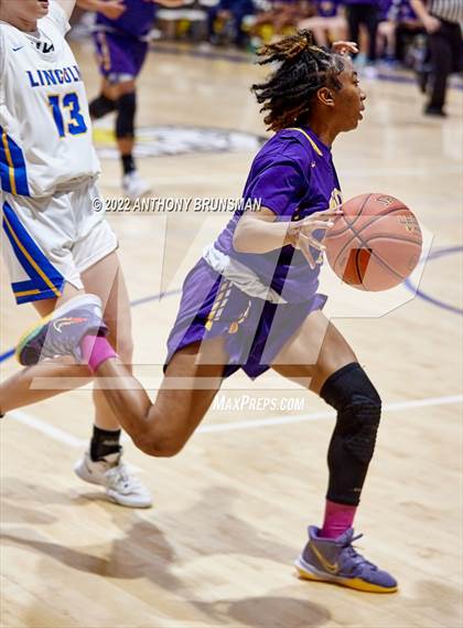 Thumbnail 2 in Oakland Tech @ Lincoln (CIF D3 NorCal Regional Final) photogallery.