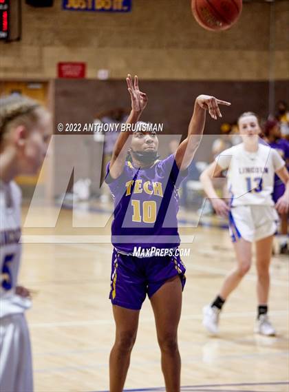 Thumbnail 3 in Oakland Tech @ Lincoln (CIF D3 NorCal Regional Final) photogallery.