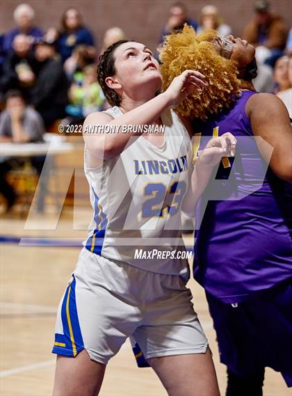 Thumbnail 2 in Oakland Tech @ Lincoln (CIF D3 NorCal Regional Final) photogallery.
