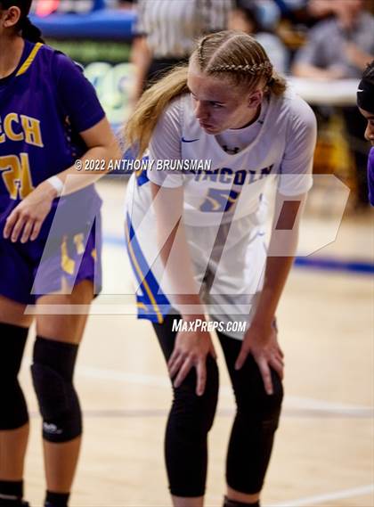 Thumbnail 2 in Oakland Tech @ Lincoln (CIF D3 NorCal Regional Final) photogallery.