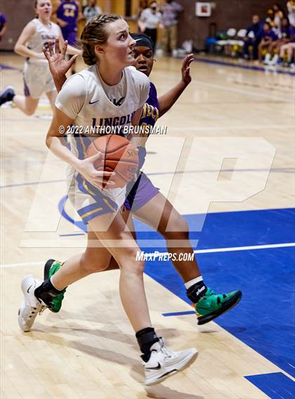Thumbnail 2 in Oakland Tech @ Lincoln (CIF D3 NorCal Regional Final) photogallery.