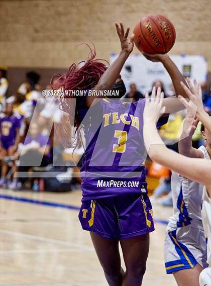 Thumbnail 1 in Oakland Tech @ Lincoln (CIF D3 NorCal Regional Final) photogallery.