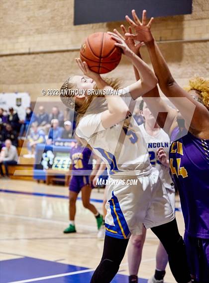 Thumbnail 2 in Oakland Tech @ Lincoln (CIF D3 NorCal Regional Final) photogallery.