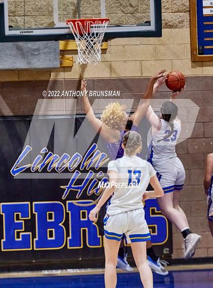 Thumbnail 1 in Oakland Tech @ Lincoln (CIF D3 NorCal Regional Final) photogallery.