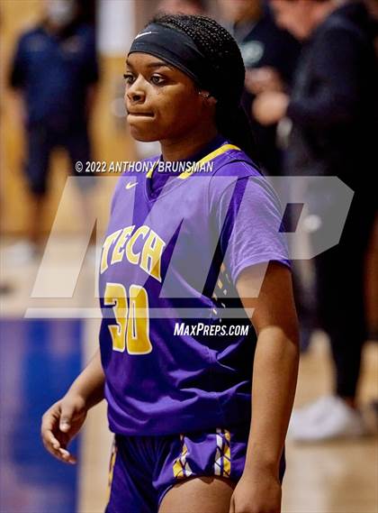 Thumbnail 1 in Oakland Tech @ Lincoln (CIF D3 NorCal Regional Final) photogallery.