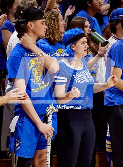 Thumbnail 2 in Oakland Tech @ Lincoln (CIF D3 NorCal Regional Final) photogallery.