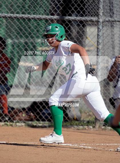 Thumbnail 3 in Eagle Rock vs Huntington Park photogallery.