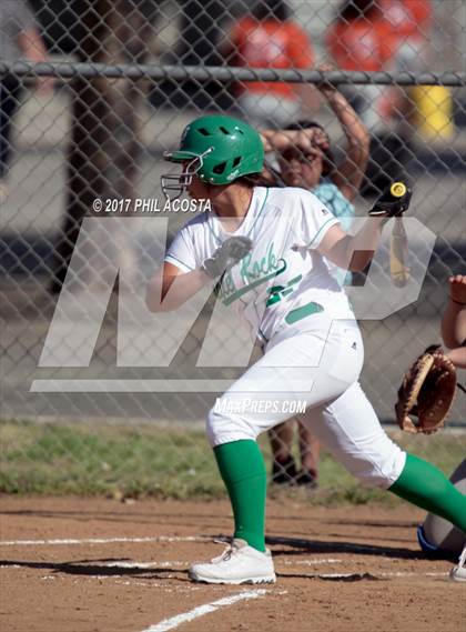 Thumbnail 3 in Eagle Rock vs Huntington Park photogallery.