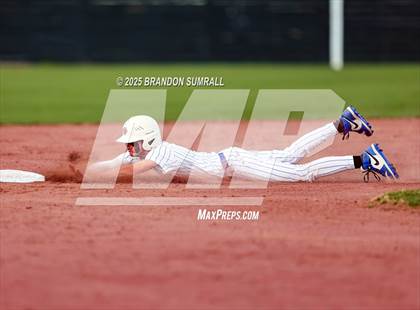 Thumbnail 1 in Chilton County vs Jemison (Chilton County Tournament Final) photogallery.