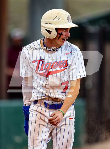 Thumbnail 1 in Chilton County vs Jemison (Chilton County Tournament Final) photogallery.