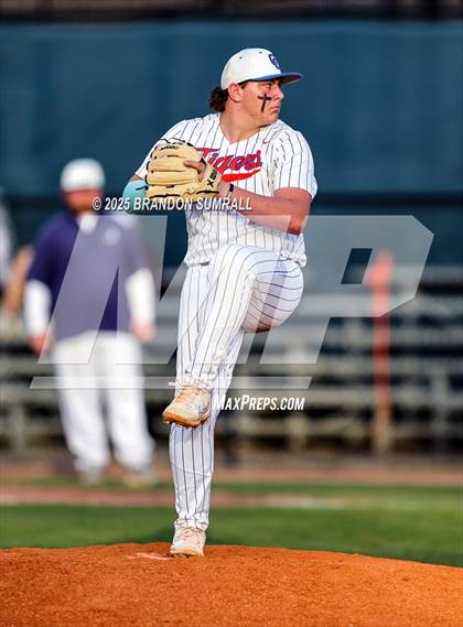 Thumbnail 2 in Chilton County vs Jemison (Chilton County Tournament Final) photogallery.