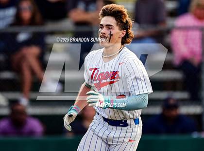 Thumbnail 1 in Chilton County vs Jemison (Chilton County Tournament Final) photogallery.