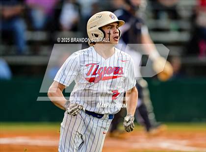 Thumbnail 2 in Chilton County vs Jemison (Chilton County Tournament Final) photogallery.